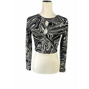 Zara Black and White Crop Sweater Medium